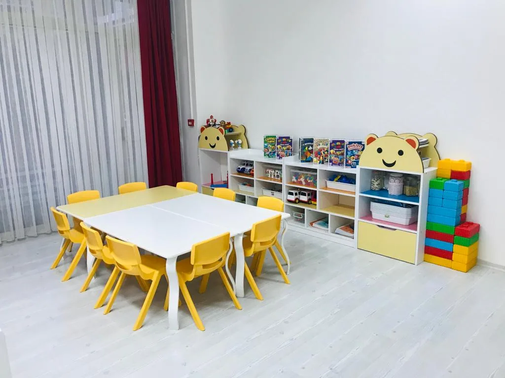 3 yaş Papatyalar sınıfı — oyun mutfağı ve keşif alanı